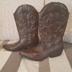 Mossimo Brown Cowboy boots